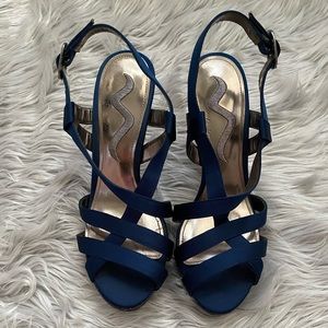 Nina blue heels